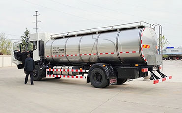 河北石家莊大型乳企引進天潤新東鮮奶運輸車